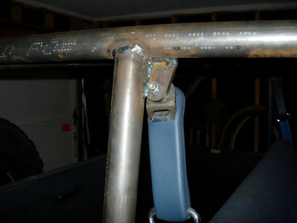 seatbelt bracket
