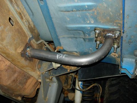 1995 Ford Bronco - frame tie-in on the front 2 points