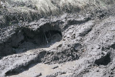 1996 Ford Bronco - Another view of hole.
