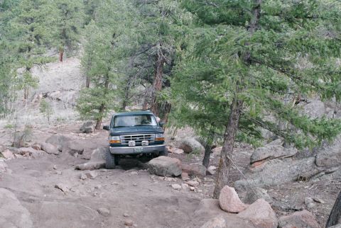 1996 Ford Bronco - Notice the rock next to the passenger side front tire. My friend from picture #1.