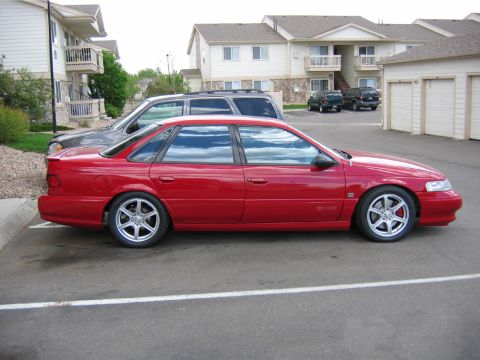 1995 Ford Taurus photo