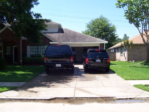 2005 Ford Excursion photo