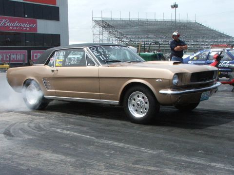2005 Ford Mustang - Todd Barringhaus's '66 Mustang coupe at WFC8