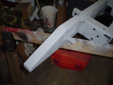 1981 Ford Bronco - closer look at end caps and mounts