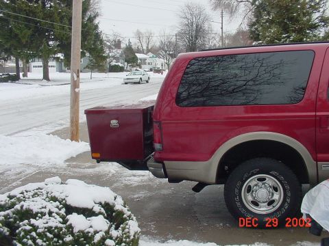 2002 Ford Excursion - Adda-Trunk From the side
