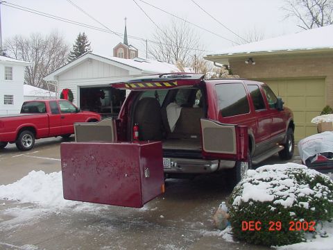 2002 Ford Excursion - Adda-Trunk Flipped Back so that doors will open