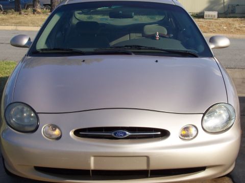 1998 Ford Taurus photo