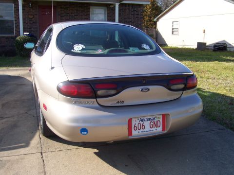 1998 Ford Taurus photo