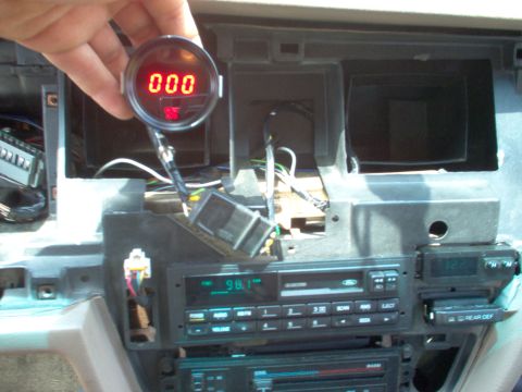 1994 Ford Crown Victoria - The only 4-wire connector I had handy was for a trailer, but it works. The memory (blue) is shorted to ground by its button, so 4 is enough…