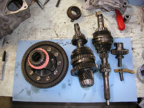1996 Ford Probe - 99+ ZX2 trans internals... these are from the GM5 trans, and are the same as the PGT..