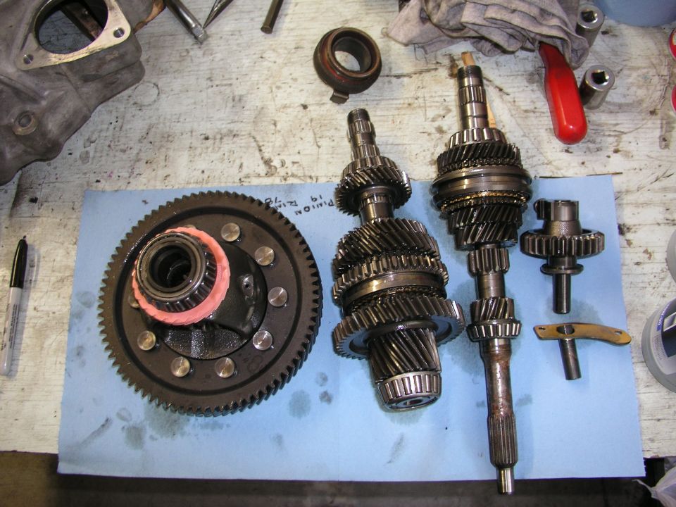 99+ ZX2 trans internals...    these are from the GM5 trans, and are the same as the PGT..