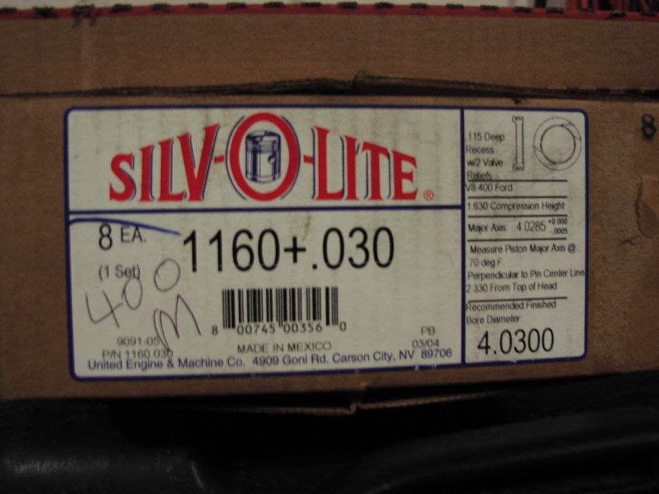 Silvo-Lite piston box with part number 1160+.030 and V8 400 Ford specification