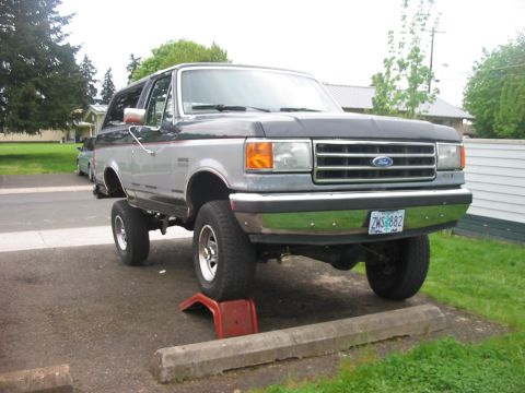 1989 Ford Bronco photo