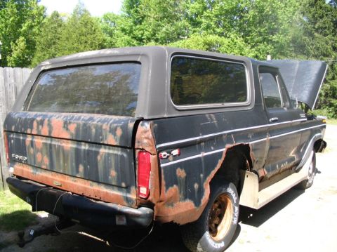 1984 Ford Bronco photo