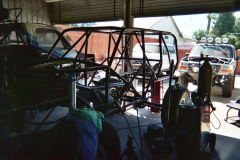 1990 Ford Bronco - Rock krawler Jeep Rodds building.