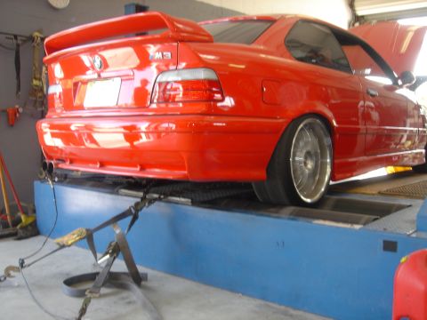 1995 BMW M3 - M3 at the dyno 2