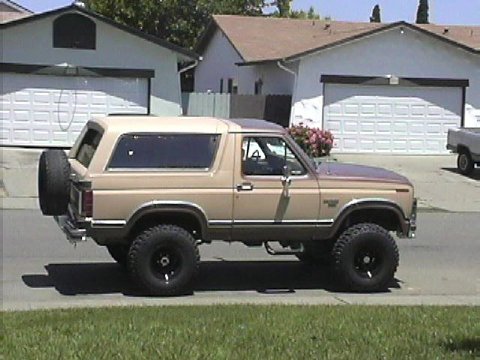 1986 Ford Bronco photo