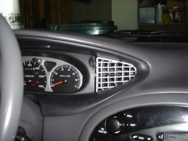 Painted drivers vents