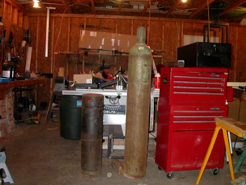 1990 Ford Bronco - New (to me, actually quite old) Oxygen & Acetylene tanks.