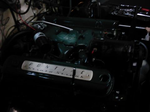 1978 Ford Bronco - Close-up of a Pontiac Strato Streak engine, showing the distinctive badging.