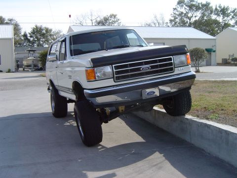 1989 Ford Bronco photo