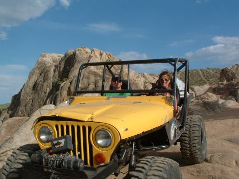1994 Jeep YJ - Jillian driving Cory's buggy w/Stroker