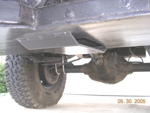 1994 Ford Bronco - The underside of a vehicle shows leaf springs and a differential, with a date stamp of May 30, 2005.