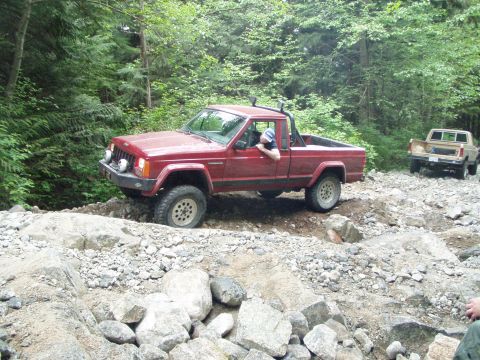 1985 Ford F-150 - now it's the jeep's turn...