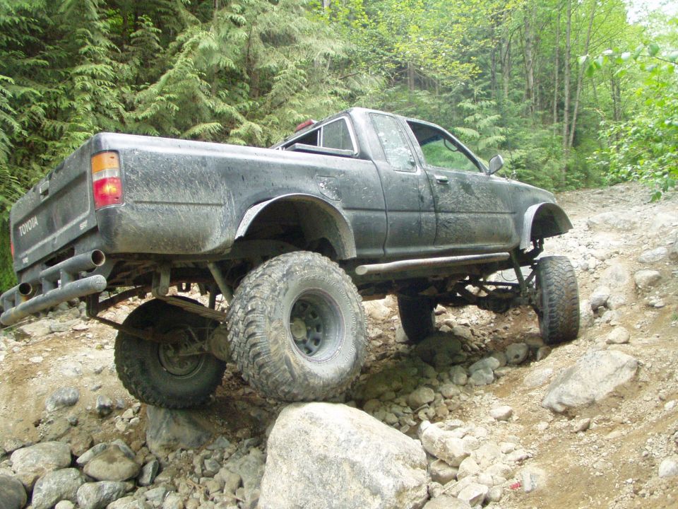While backing down... got a nice flex shot...