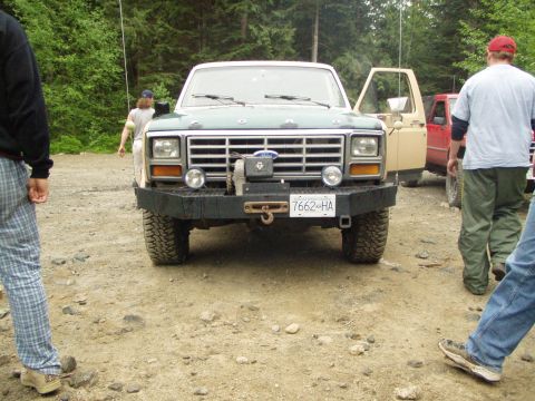 1985 Ford F-150 - That looks a little better...