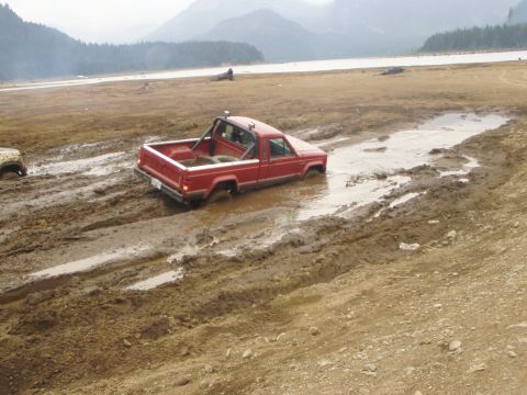 1985 Ford F-150 - the jeep tried to splash me... missed his line...