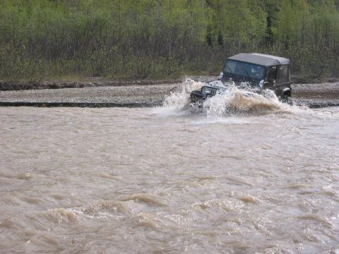 1985 Ford Bronco - Rick diving into one of many deep water crossings.