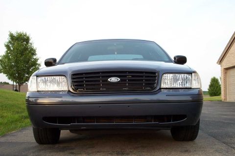 1998 Ford Crown Victoria - I took a few more pics to show off the results of the spring exterior maintenance.