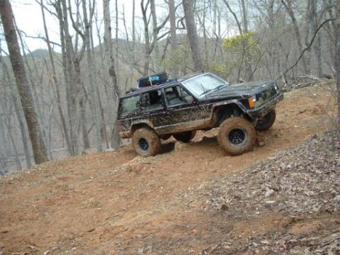 1995 Ford Bronco - Had to snatch-block him to get him out
