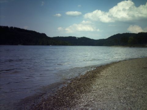 1995 Ford Probe - another pic of the lake.