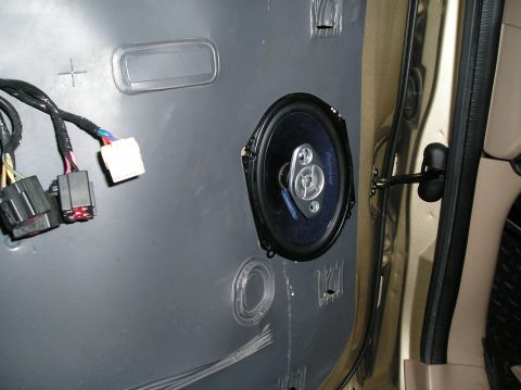 1999 Ford F-150 - 4way pioneer 6x8s