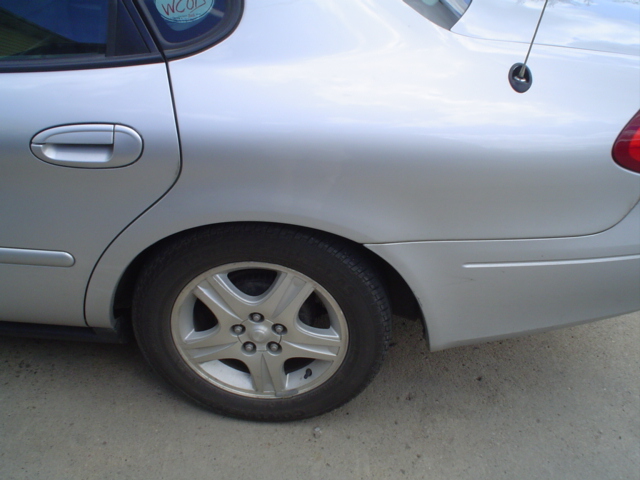 2001 Ford Taurus