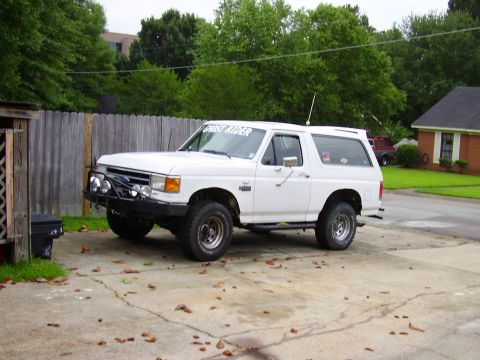 Lift Install - 1990 Ford Bronco