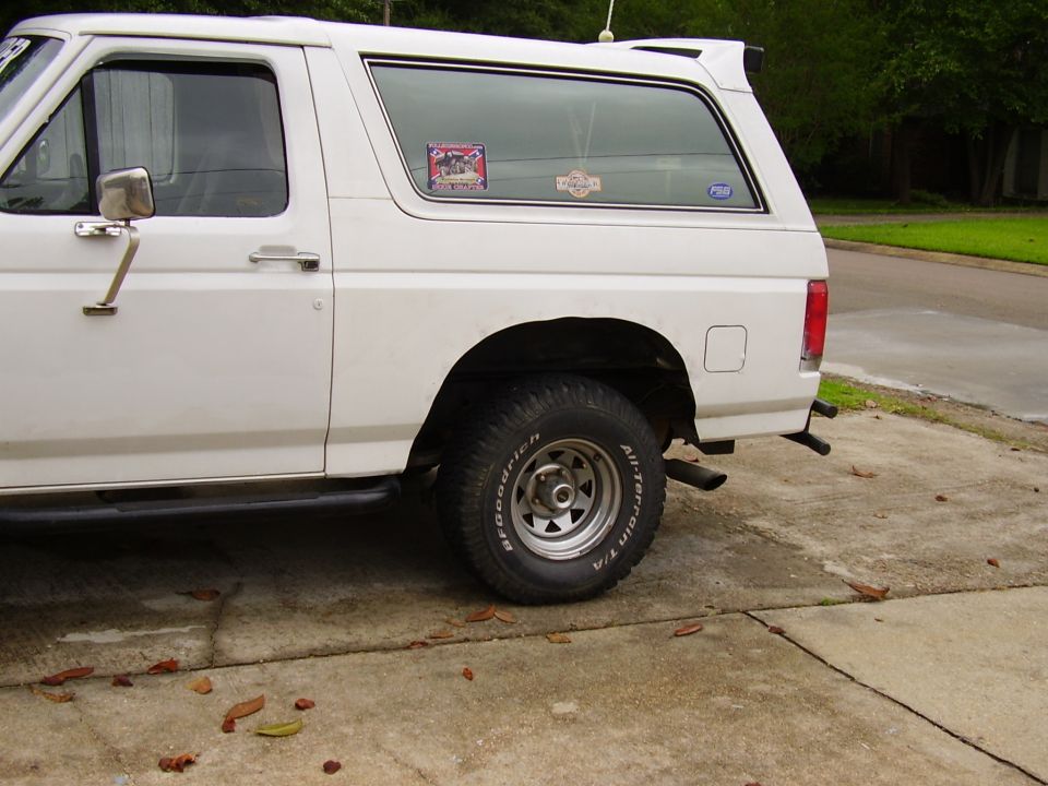 Rear tires, side view
