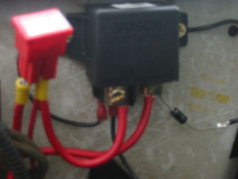 1993 Ford Bronco - Closeup view of the relay