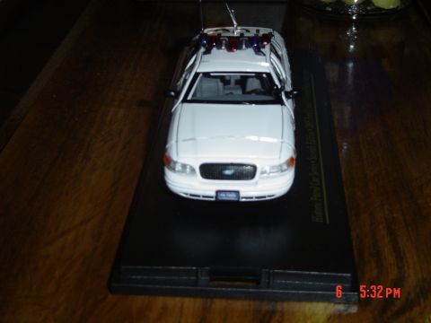 1999 Ford Crown Victoria photo