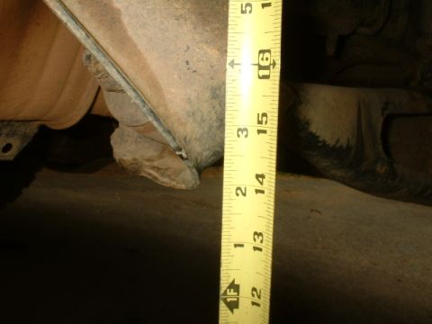 1991 Ford Bronco - Old radius arm bracket measurement before lift