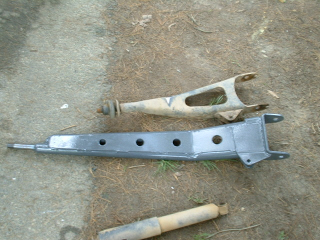 BDS extended radius arm vs stock radius arm. Is there any comparison??? I can't wait to see what the difference is drivewise!!