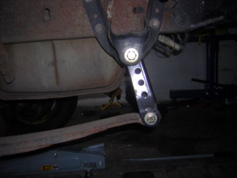 1995 Ford Bronco - Shackle angle with weight on it (not TOO bad, but still a lil verticle for my taste, the rear shackle may get moved forward a bit later, bu…