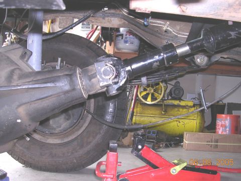 1994 Ford Bronco - here is the final pinion angle. Its a tad low, but I figure once the springs break in and everything settles, it should be fine. The torque…