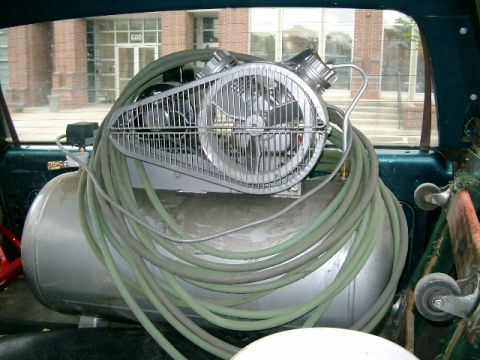 1996 Ford Bronco - New compressor scored for FREE! Needs a new motor though...