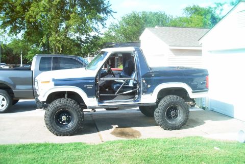 1986 Ford Bronco - new ride height w/ add-a-leaf