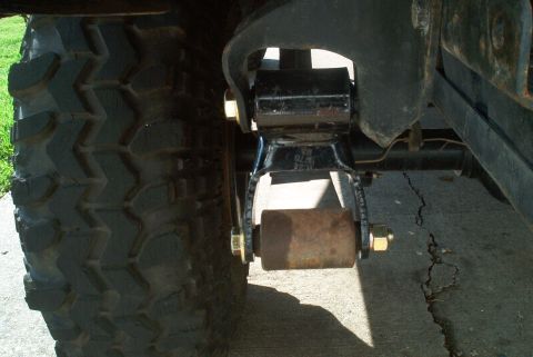 1986 Ford Bronco - F450 shackle