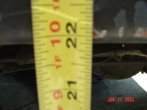 1986 Ford Bronco - bumper height with no engine, no trans or t'fer case, stock suspension on 33's