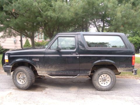 1996 Ford Bronco photo